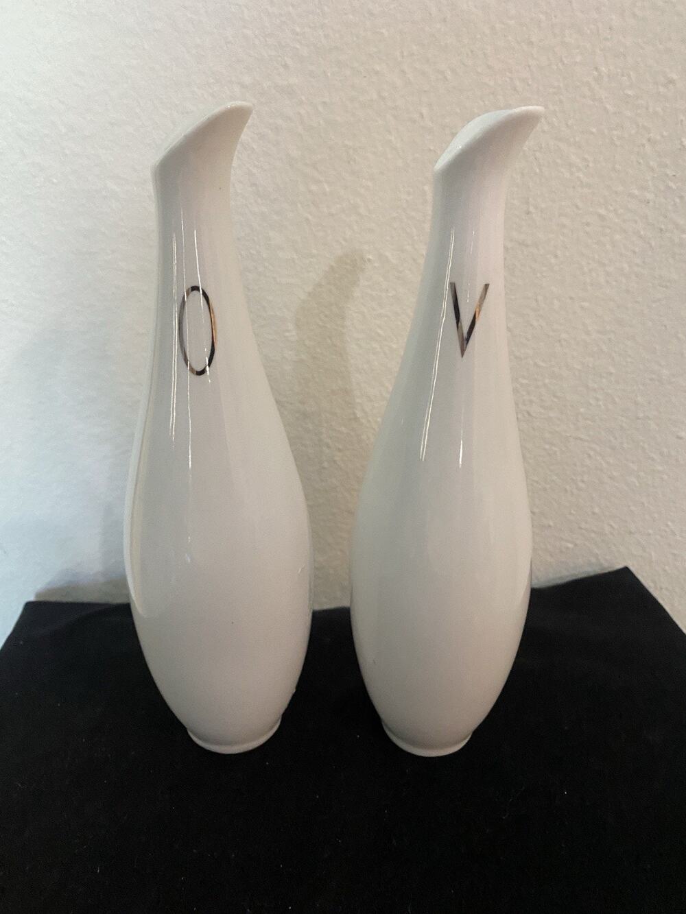 Wallace Fine China Vinager & Oil Set
